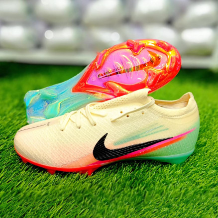 Nike Professional Sports Boots for Football_19502